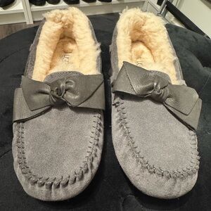 UGG Ansley Bow Slippers